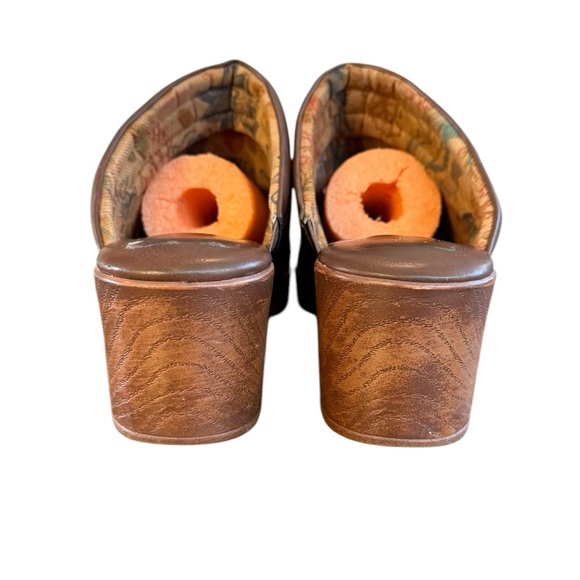 b.o.c. Brown Leather Mules with Wooden Heel Women’s Size 11 M - Picture 2 of 8